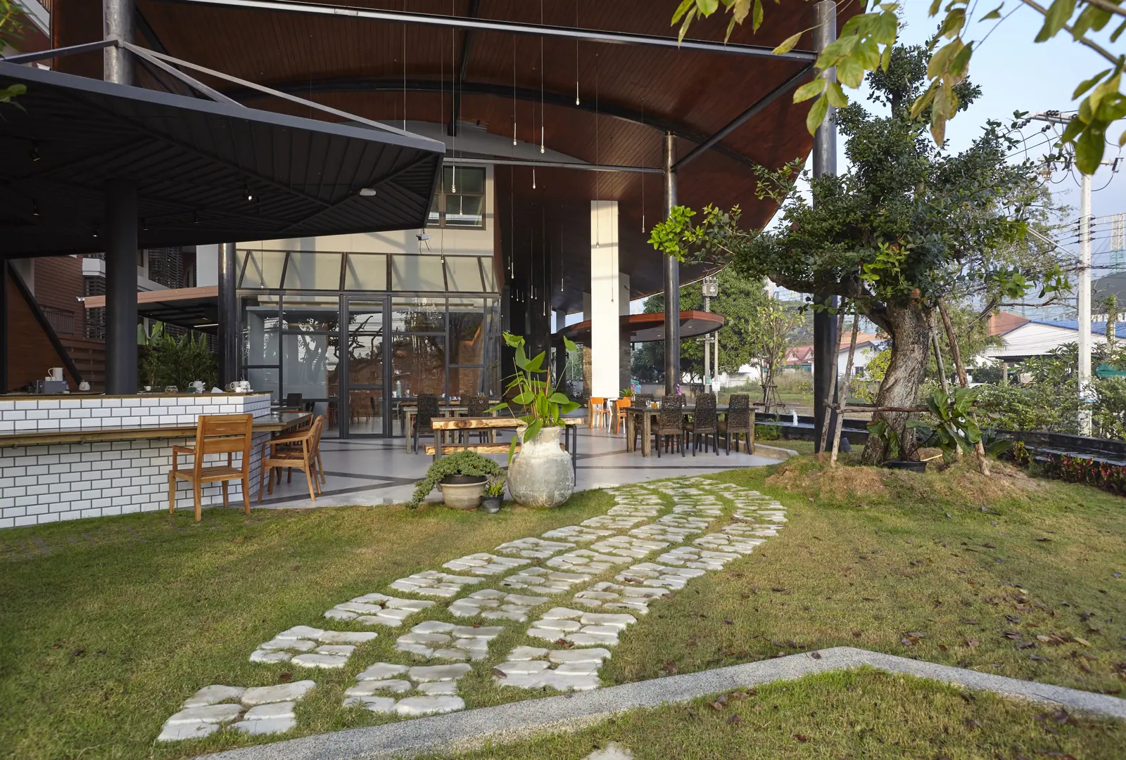 Garden by the cafe